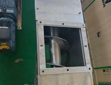 نظام آلة حزم الملح عالية السرعة مع كيس تشكيل الوزن والتفتيش