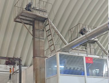 استراتيجية آلة تعبئة الملح الشكل الرأسي ملء الختم خط مركزي لأكياس التجزئة