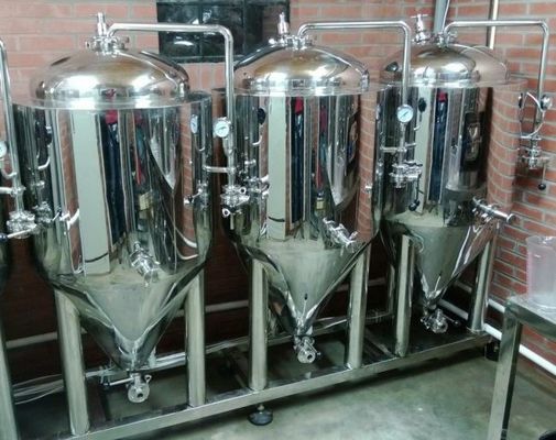 GMP الصيدلانية 5000 لتر وسادة لوحة مغلفة تانك